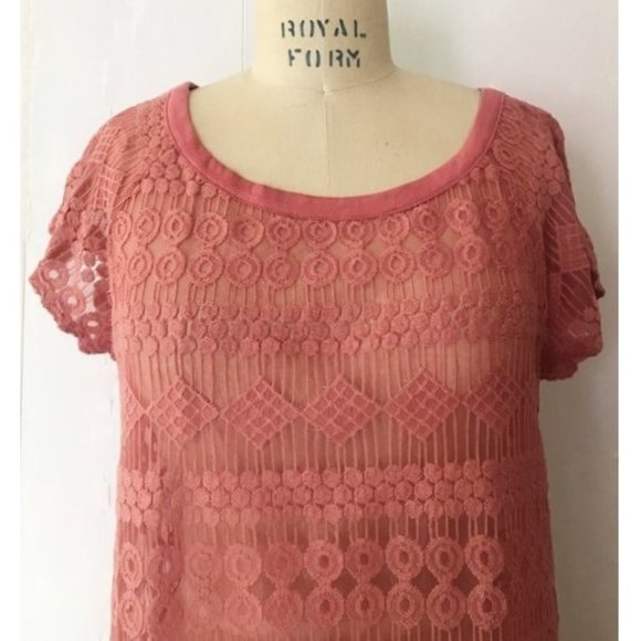 FOREVER 21 CORAL PINK MESH EMBROIDERED GEOMETRIC LACE TOP LARGE NWT - Picture 5 of 8